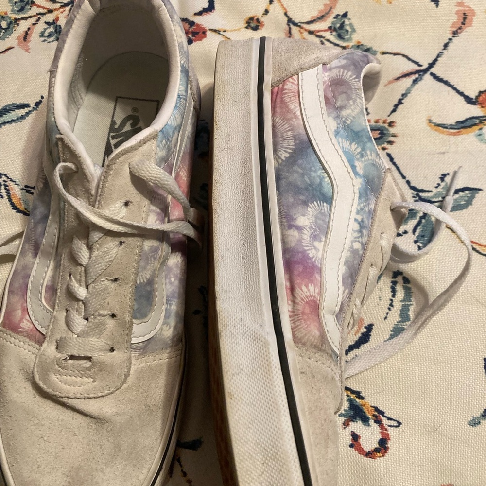 Vans - Picture 3 of 3